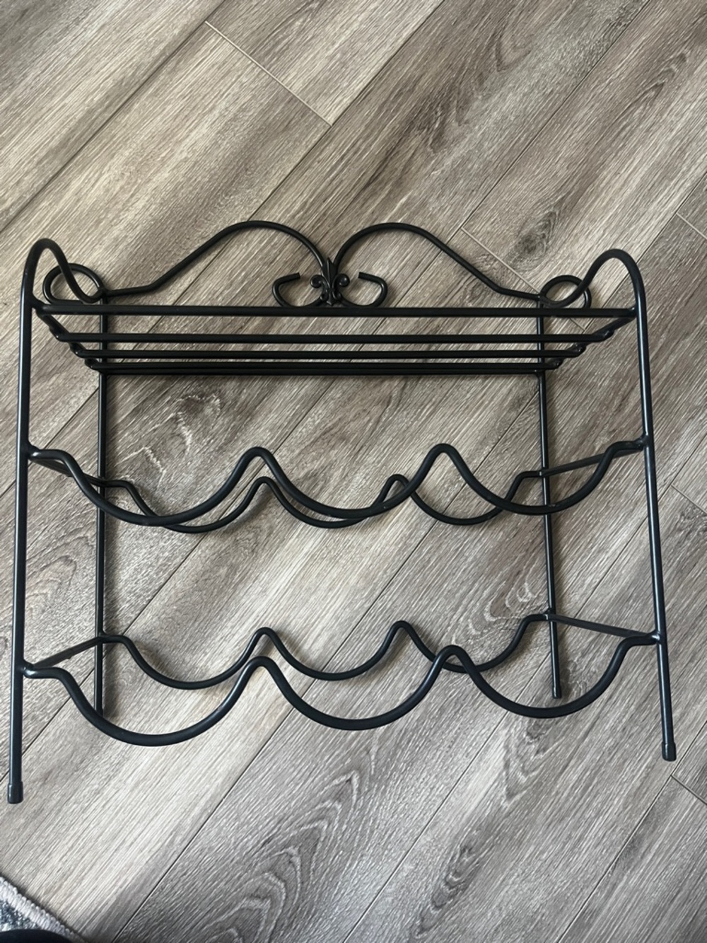 Beautiful Longaberger wrought iron wine rack (retired) EUC $20! - Picture 4 of 5
